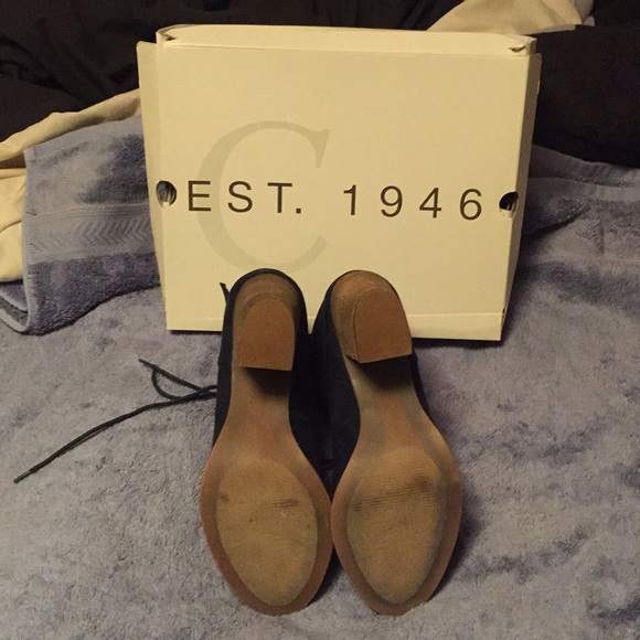 EST 1946 - Blue Suede Ankle Boots! - Picture 3 of 5